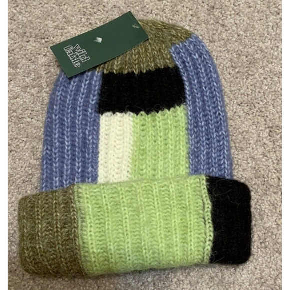 Wild Fable Womens Blue Colorblock Knit Beanie Winter Hat OS - Picture 1 of 3